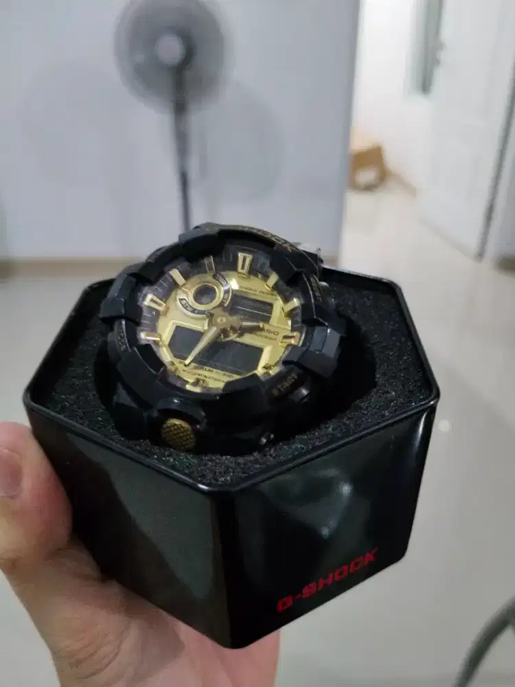 G-shock GA-710GB-1A Black Gold Original - Mulus!