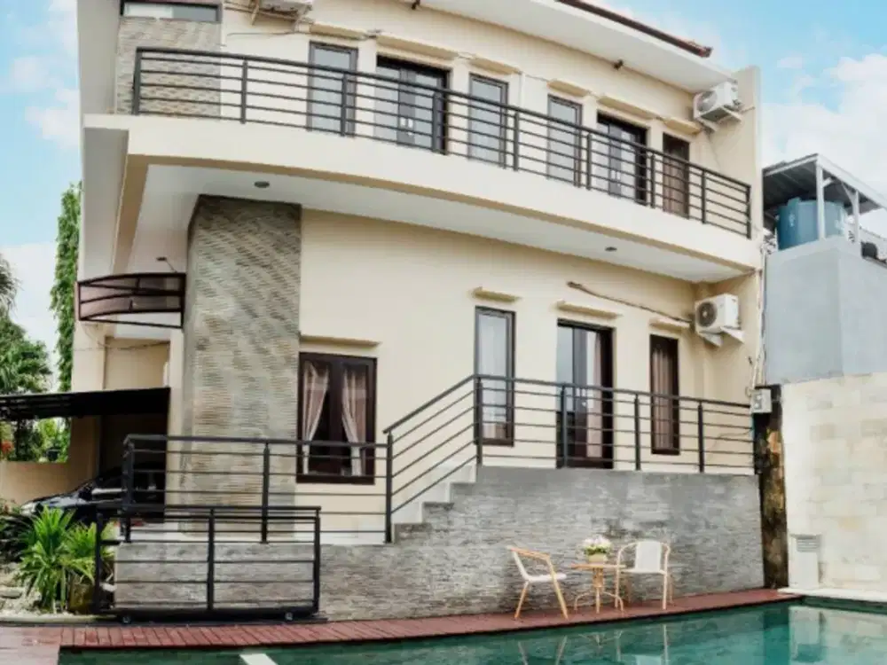 VILLA 2 LANTAI DI PERUM PERMATA ARIZA JIMBARAN BADUNG, BALI