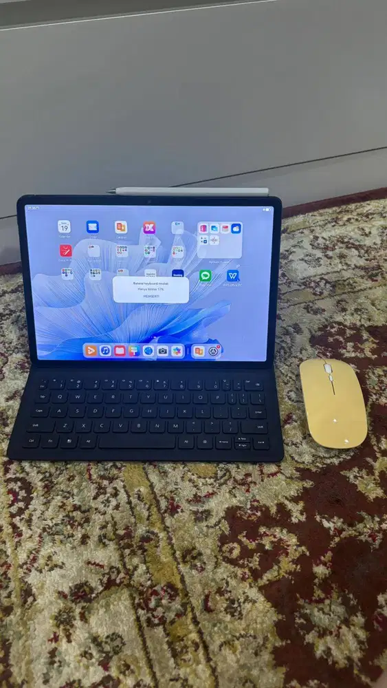 Huawei Matepad Air Hitam + M-Pencil + Smart Keyboard + Mouse