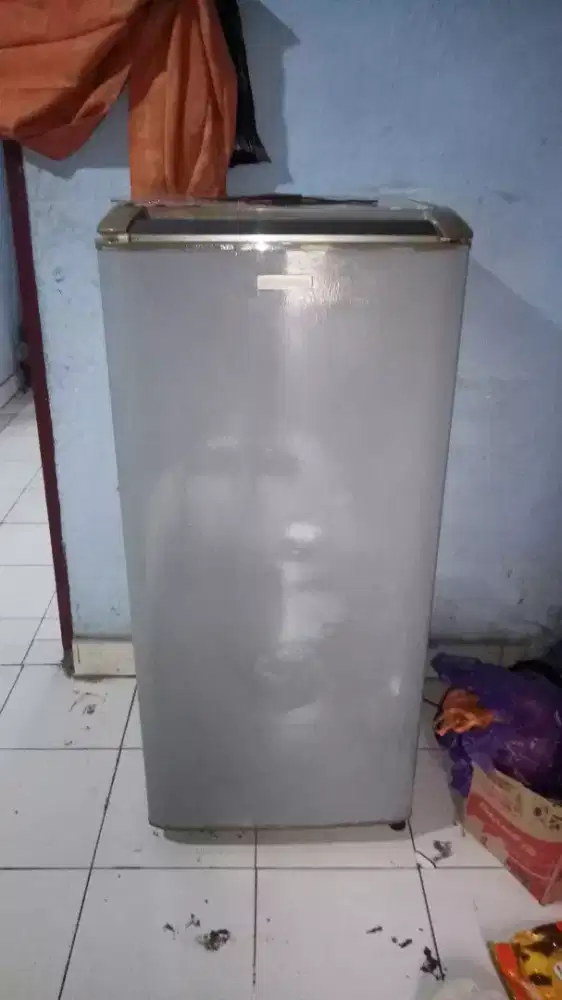 Kulkas Electrolux 1 pintu