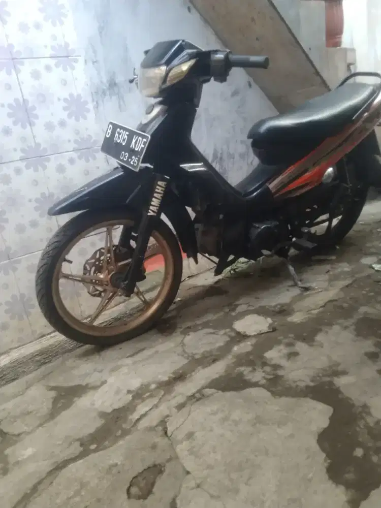 Di jual Yamaha Vega r