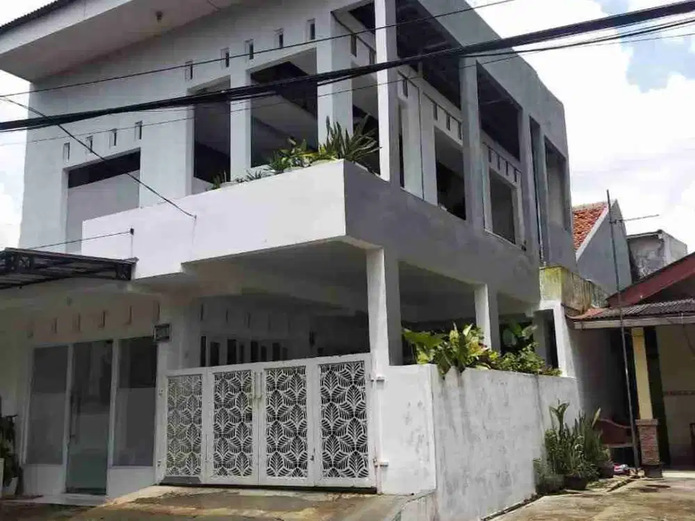 RUMAH KANTOR BAMBU APUS JAKARTA TIMUR