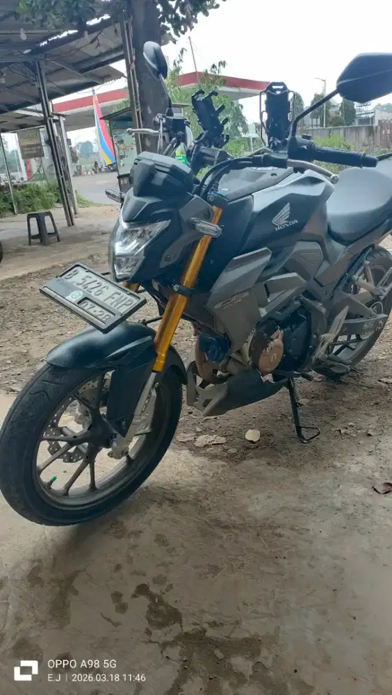 Honda CB150R StreetFire 2023