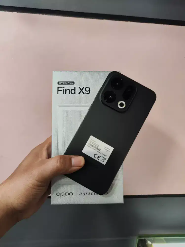 Oppo Find X9 12/256gb Fullset Garansi on Desember 2026