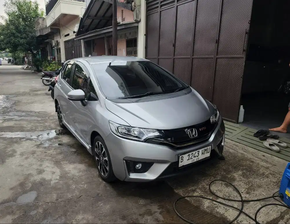 Honda Jazz RS CVT Matic AT Tahun 2015 Silver , 2014