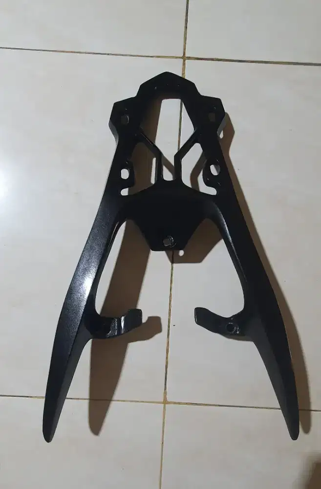 BACKET BOX MOTOR VARIO 160 CBS