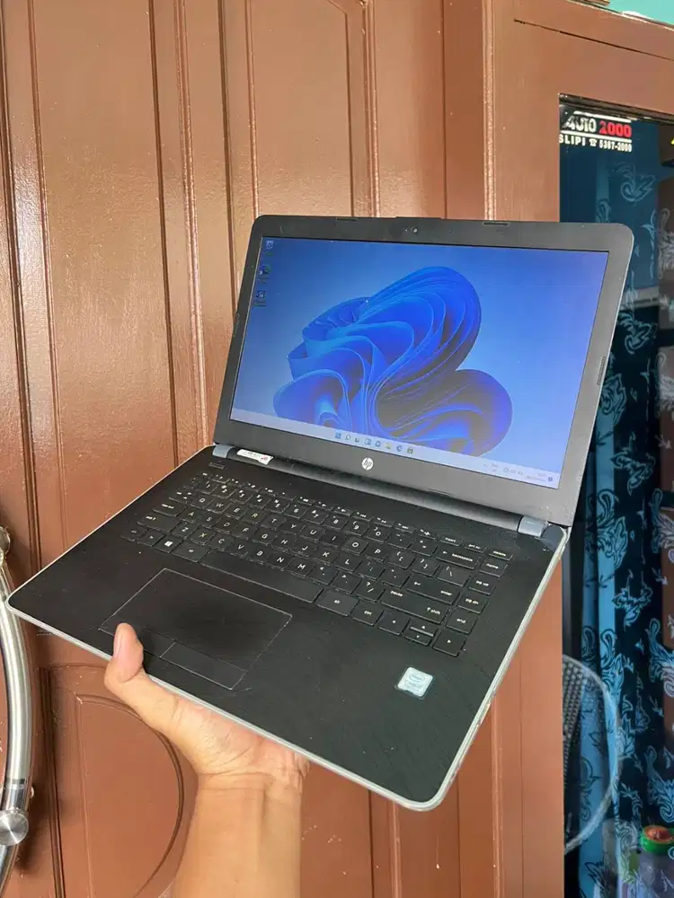 HP 240 G6 – Cocok untuk Kerja dan Sekolah