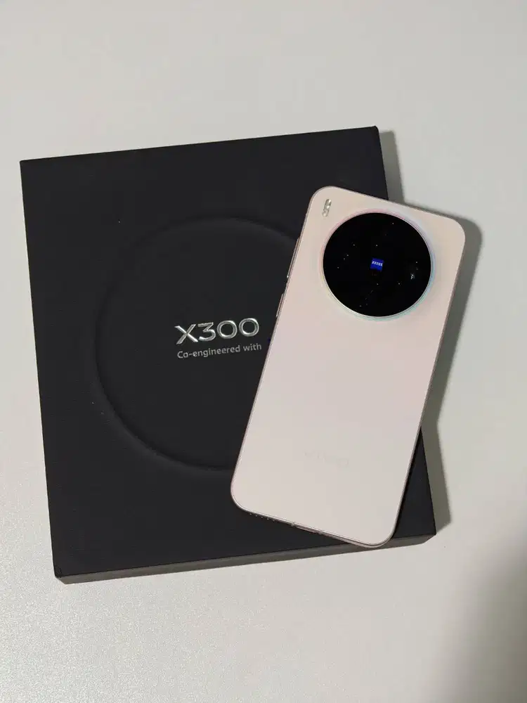 Vivo X300 12/256gb Garansi resmi