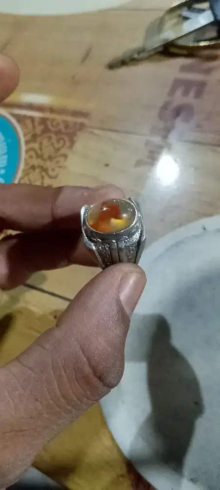 natural batu yakut orane kemarahan