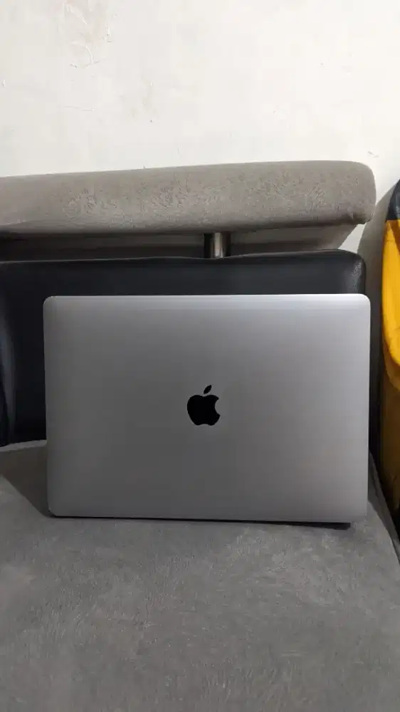 Macbook air retina 2019 core i5