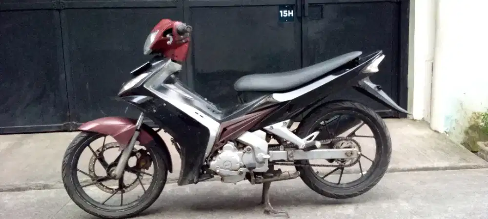 YAMAHA JUPITER MX 135 THN 2007 KOPLING HITAM MESIN BAGUS