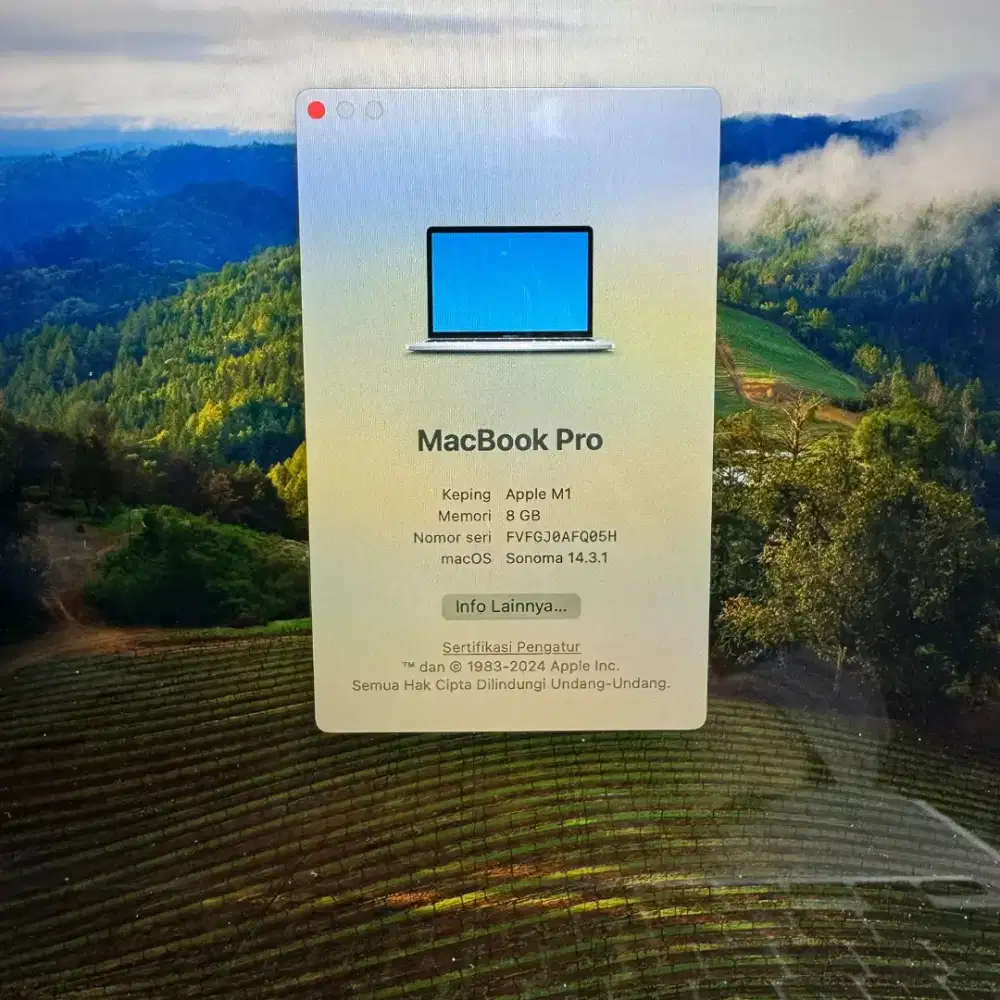 Macbook Pro M1 Layar 13 Inch Ram 8 Ssd 512 Silver Touchbar