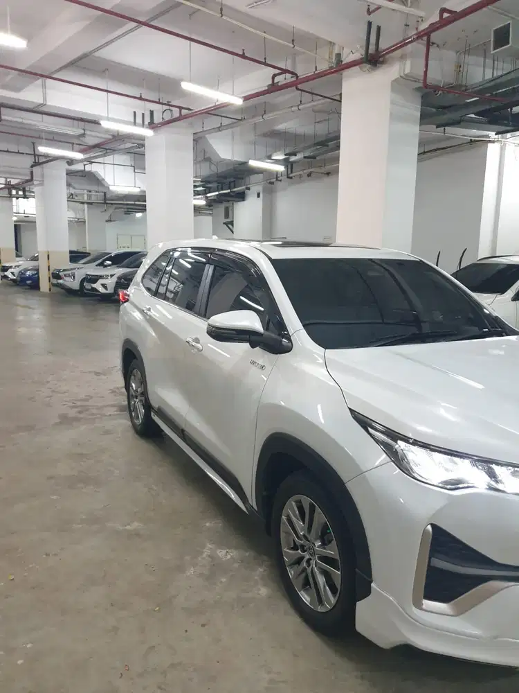 Toyota Kijang Innova 2023 Bensin