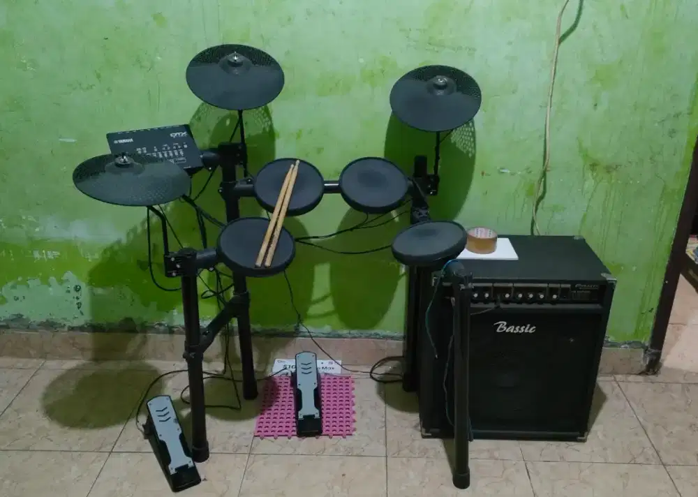 Yamaha DTX 402 K + Sound System