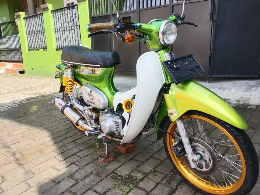 Honda C70 mesin Astrea C100