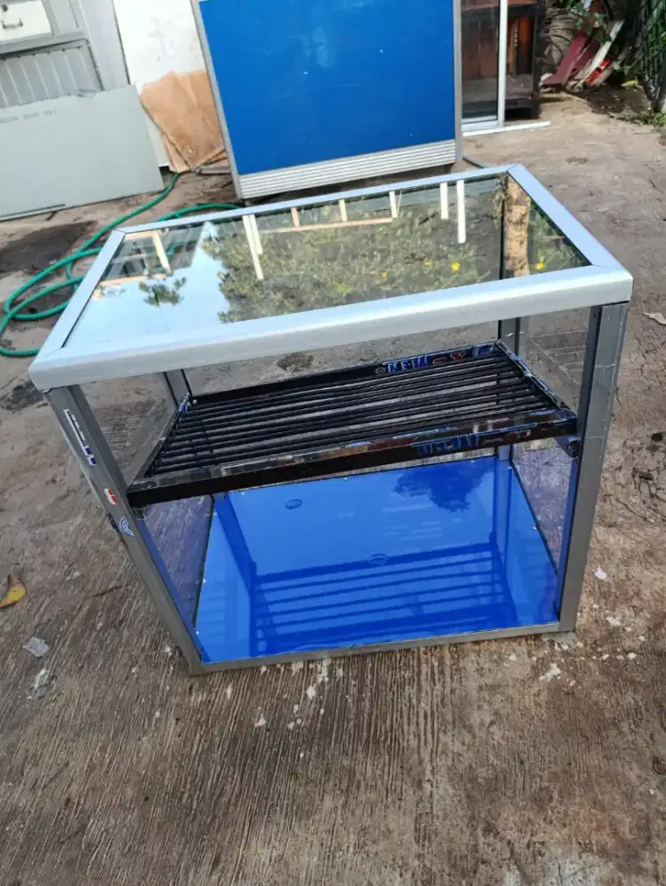 D jual etalase ciken murah