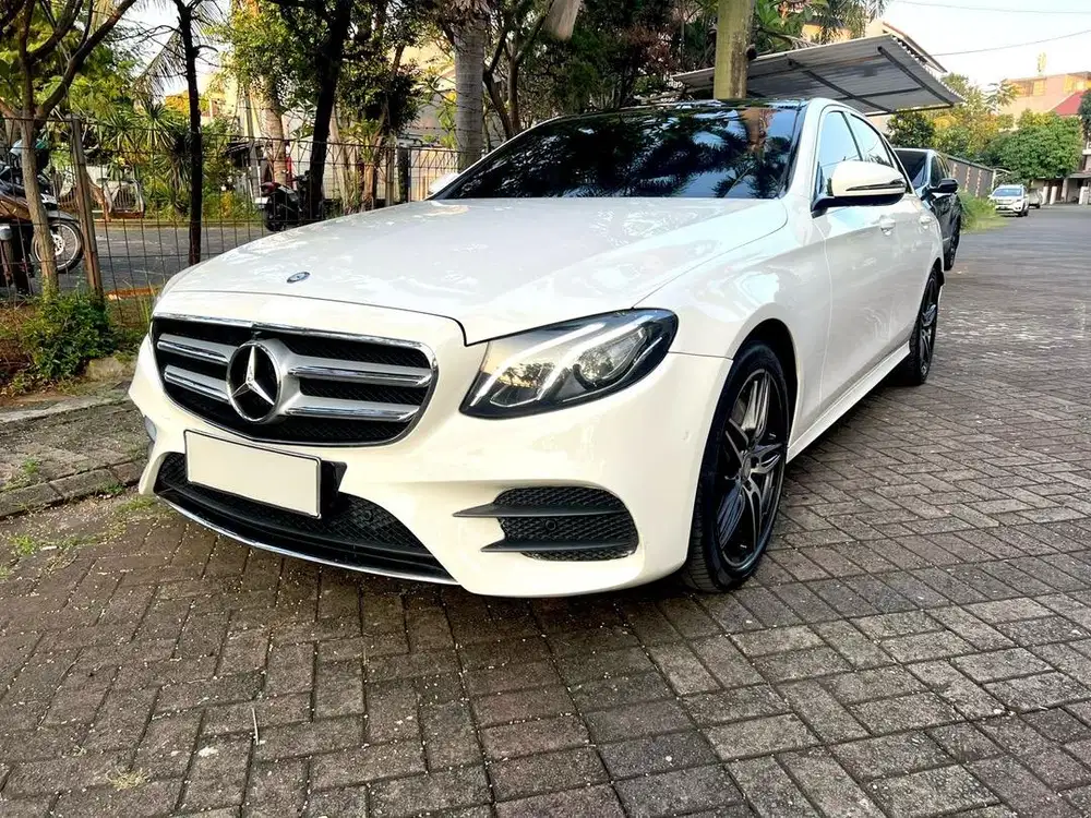 mercedes e300 AMG 2017