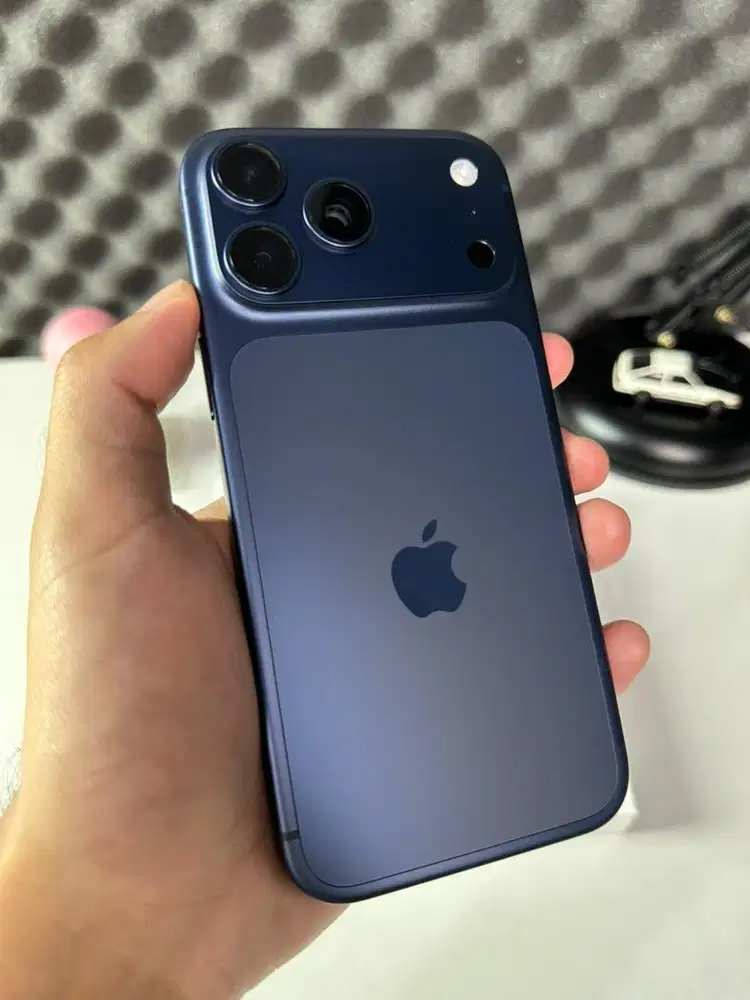 iPhone 17 Pro Max 256GB Deep Blue iBox