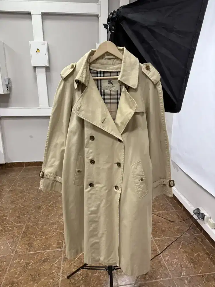 Jaket track Burberry Coat musim dingin