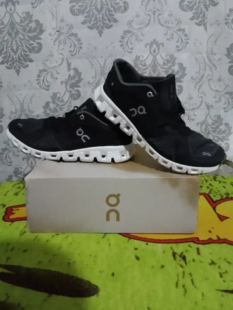 Sepatu OC no 42 insole 26,5 ccm