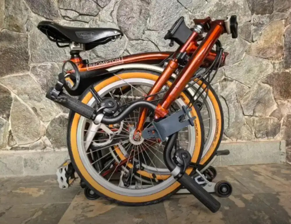 BROMPTON FLAME LACQUER