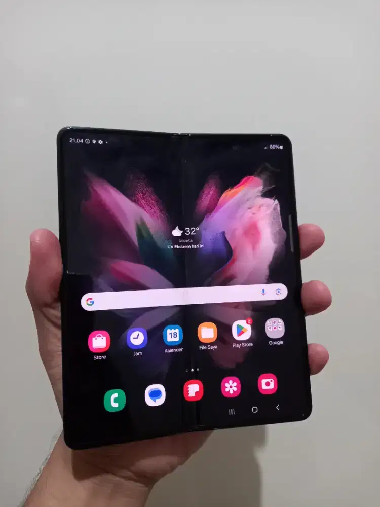 Samsung Galaxy Z Fold 3 Ram 12/256Gb 5G Batangan minus dikit