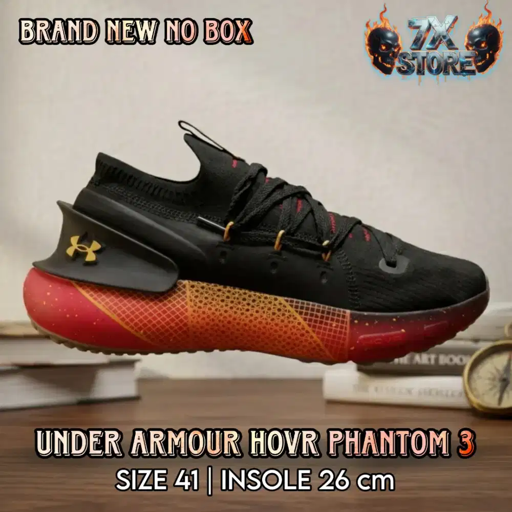 SEPATU RUNNING/OLAHRAGA PRIA UNDER ARMOUR BLACK