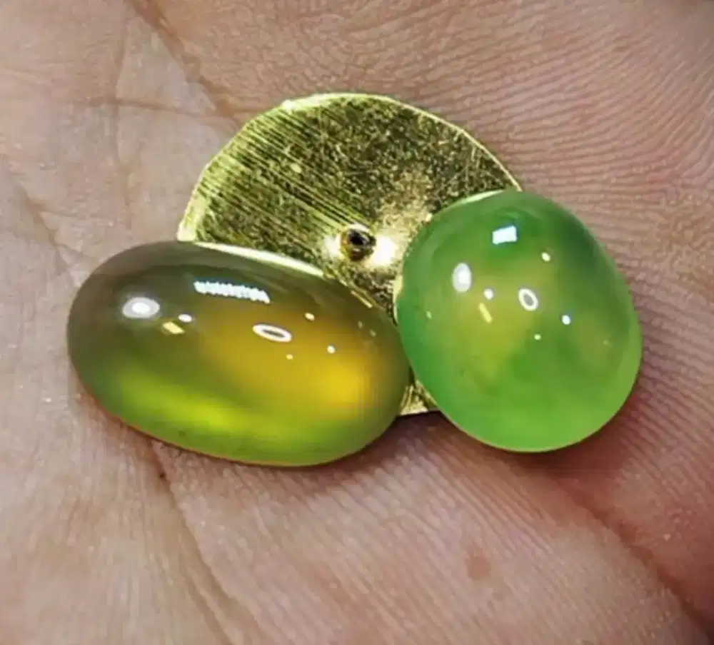 Batu Natural Idocrase