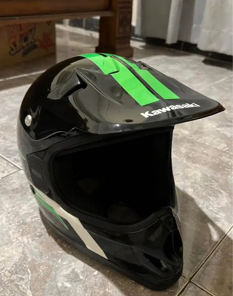 Helm Kawasaki KLX