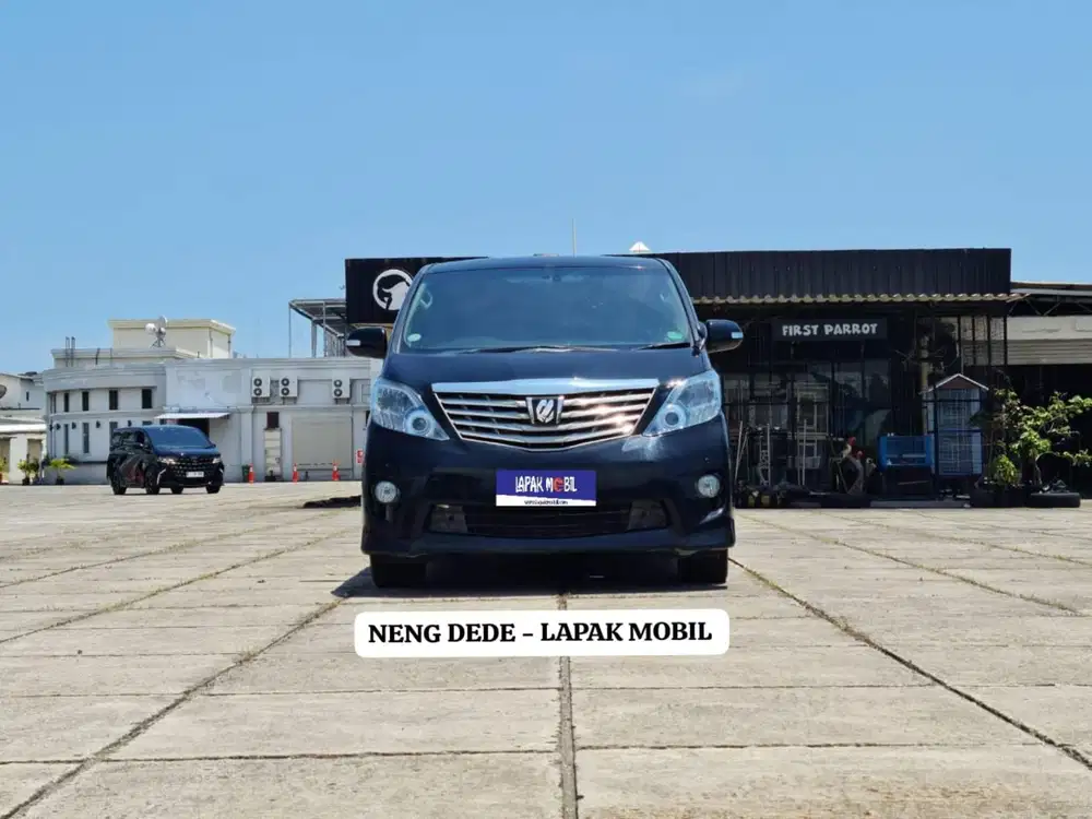 Toyota Alphard 2.4 S AT 2011