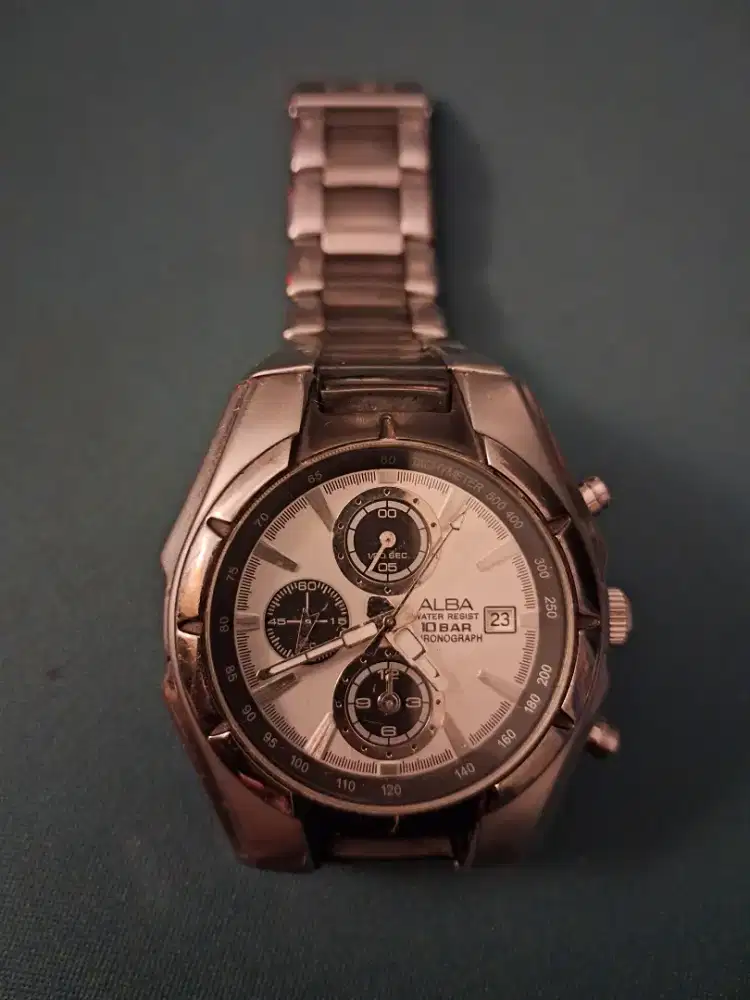Jam tangan Alba