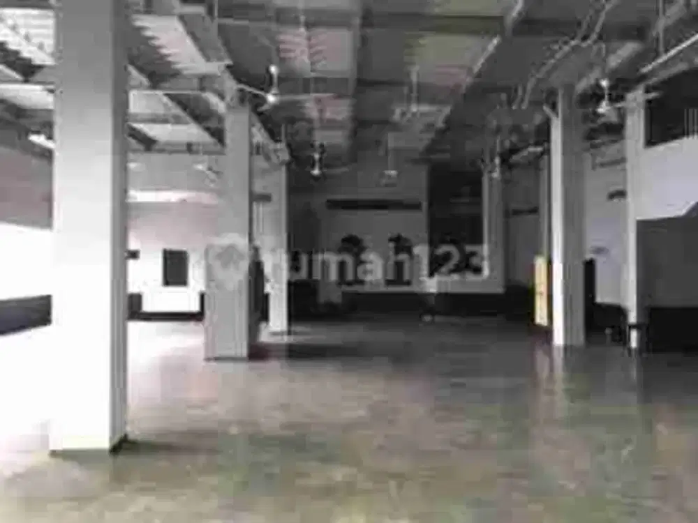 Gudang 3lt Raya Pasar Minggu Masuk Container