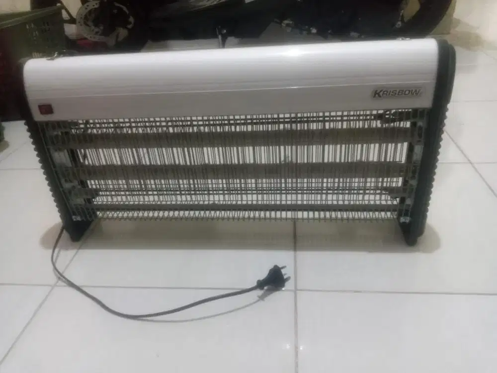 Lampu perangkap lalat