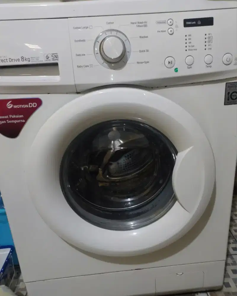 Mesin cuci LG 8 kg front load