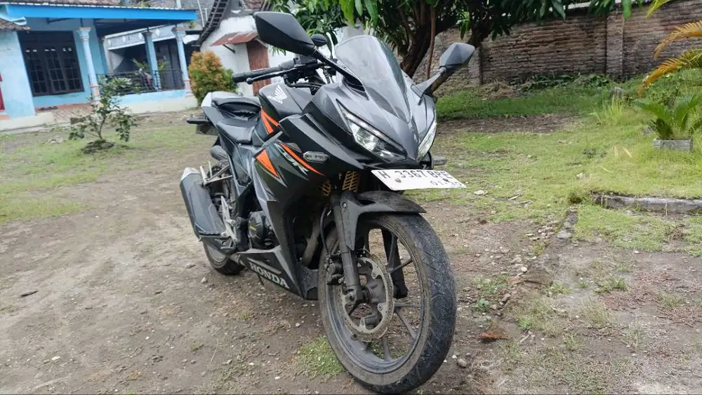 CBR 150 R tahun 2019