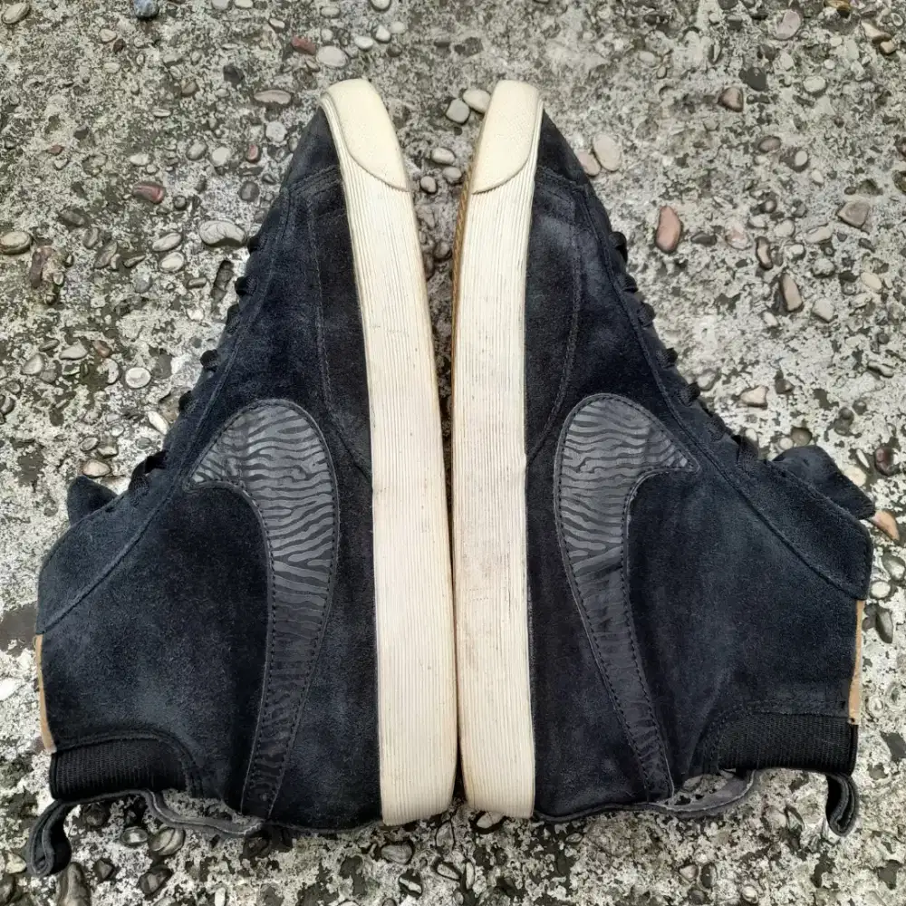 NIKE BLAZER ORI SZ 40 HITAM