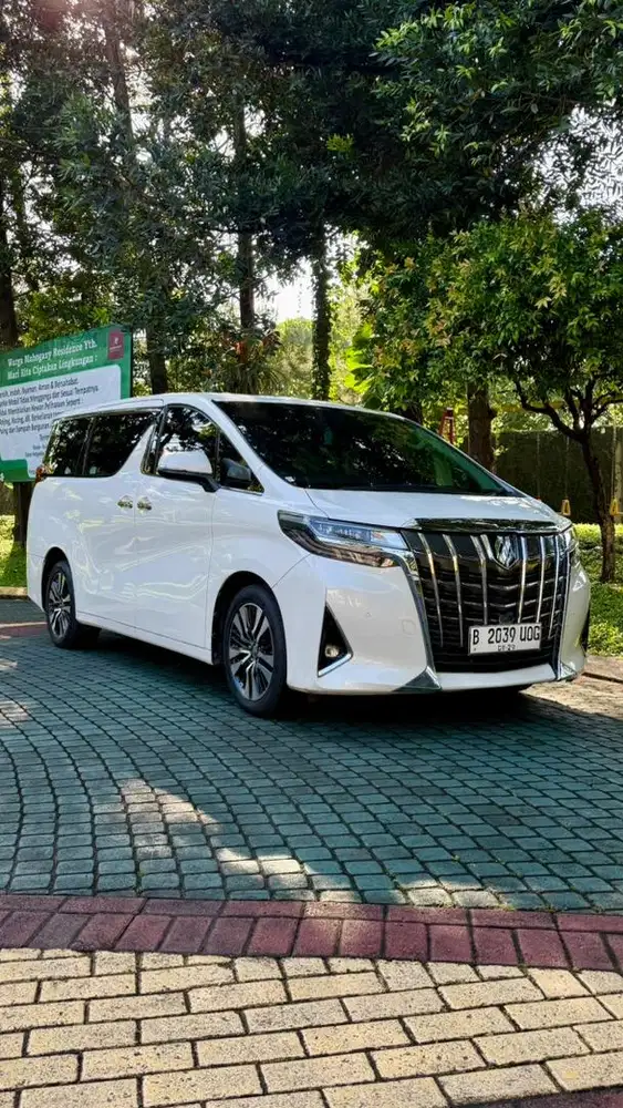 Toyata Alphard 2.4 G Putih Surat lengkap Pajak hidup