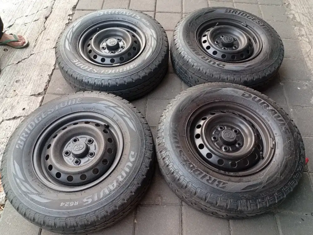 Velg Hilux Rangga R14 Apv,Hilux,Rangga,Innova,Mega carry,Apv,grandmax