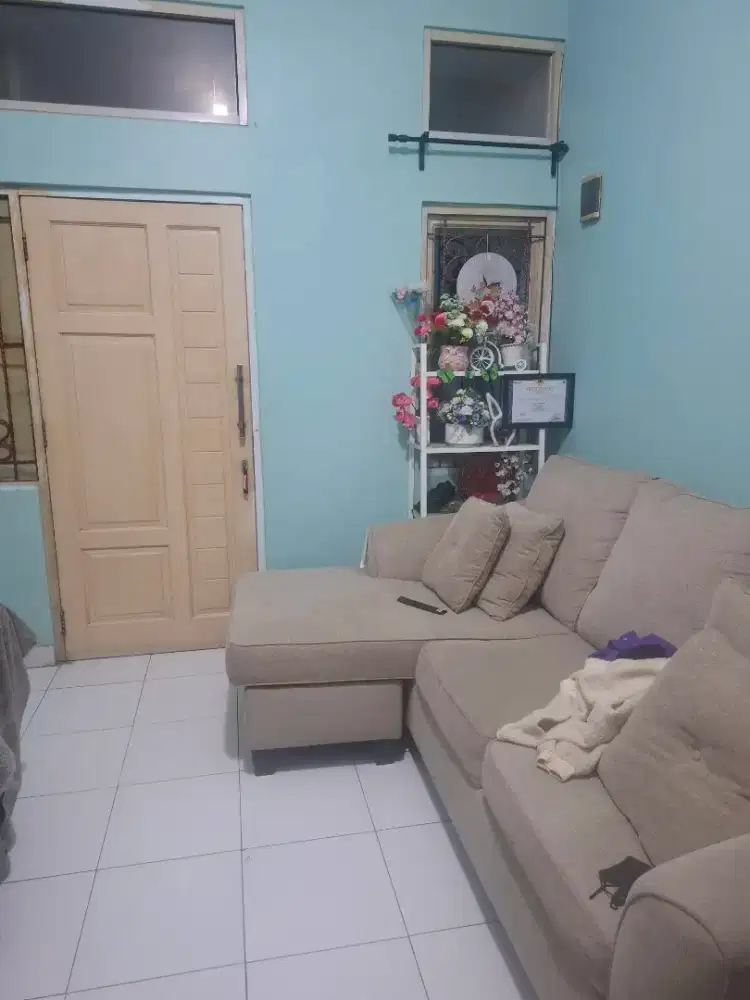 Dicari asisten rumah tangga