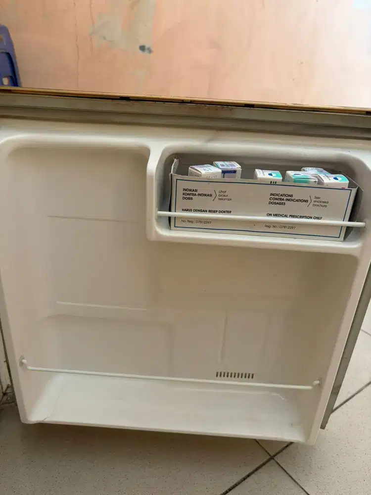 KULKAS SANYO MINI BEKAS