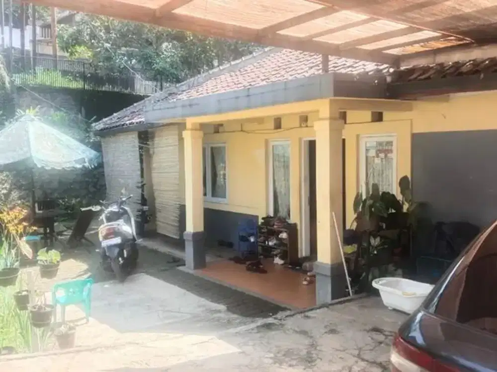 Murah!! Rumah Asri dan Adem di Bukit Ligar, Bandung