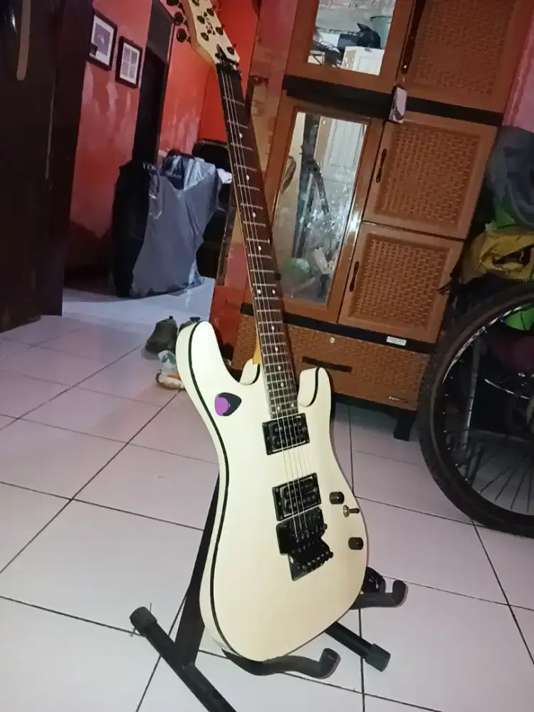 Jual cepat gitar CORT bekas original