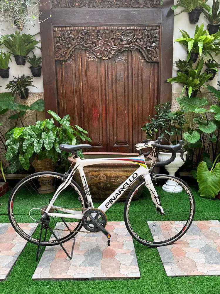 Sepeda Road Bike