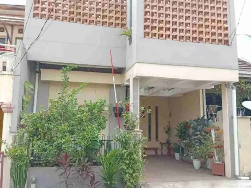 JUAL RUMAH BUKIT GOLF RIVERSIDE CIBUBUR SHM SIAP HUNI