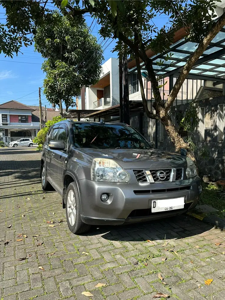 Nissan X-Trail 2010 Bensin