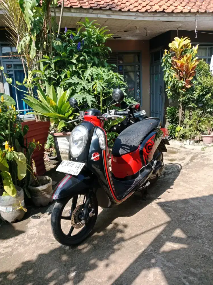 Honda scoopy fi mulus orsinil