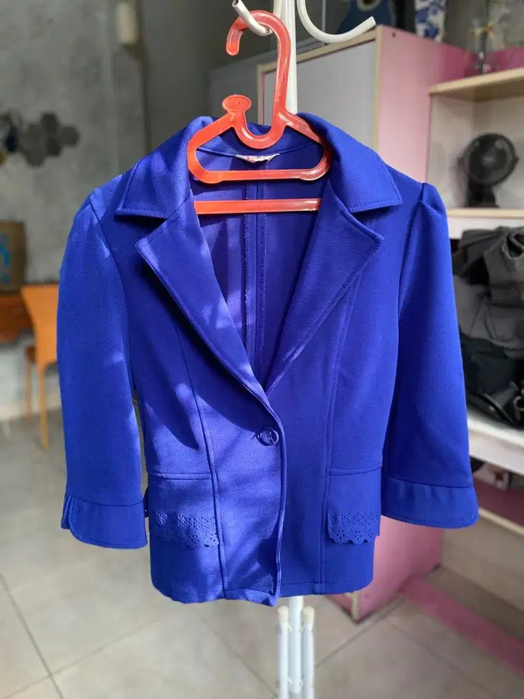 blazer wanita cantik