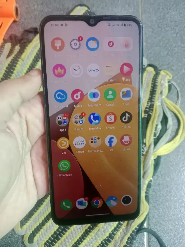 Vivo y17s ram 4+4/64 gb nominus cakep batre awet hp charger