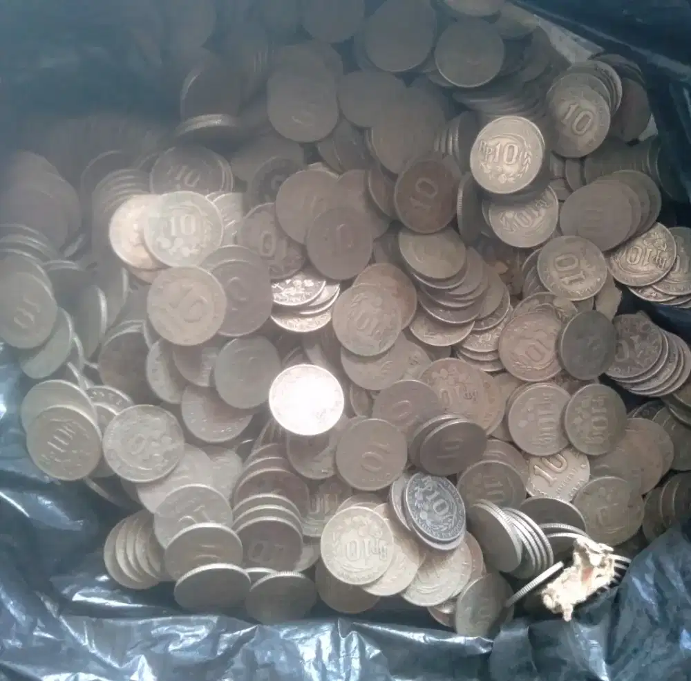 Uang kuno 10rp  tahun 1971 ada 250keping