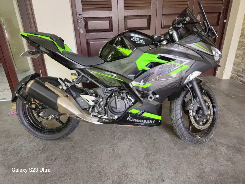 Dijual motor kawasaki ninja 250 MDP 2018